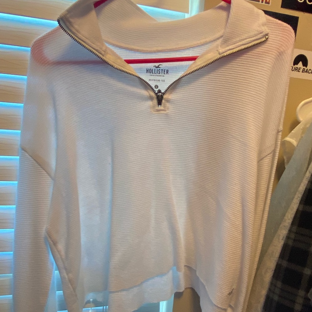 Hollister quarter zip